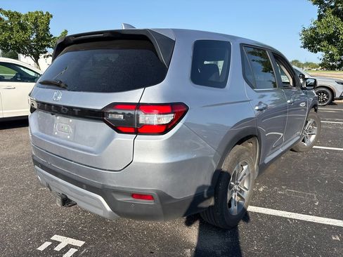 Used 2024 Honda Pilot EX-L image 12