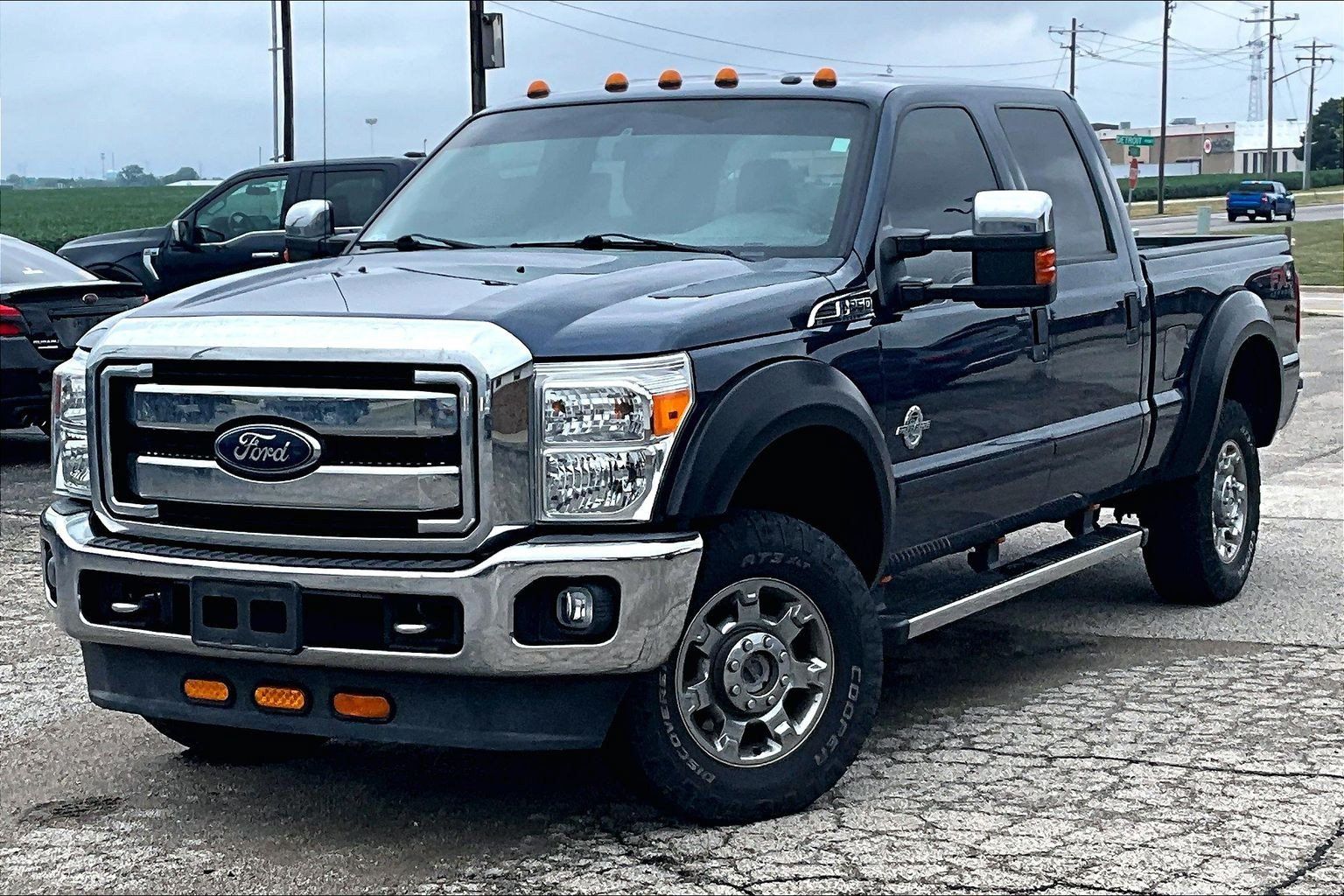Used 2016 Ford F250 XLT w/ XLT Premium Package AWD/4WD image 7