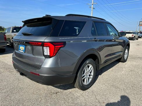 New 2026 Ford Explorer Active AWD/4WD image 3