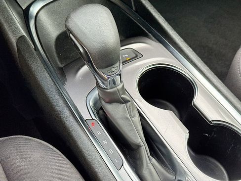 Used 2024 Chevrolet Malibu LT image 16