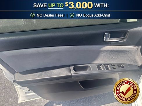 Used 2025 Nissan Sentra SV FWD image 16