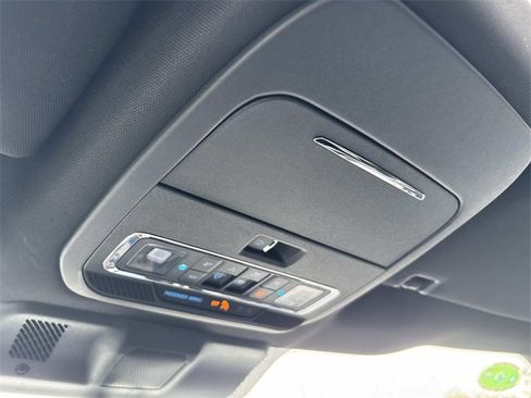 New 2025 Ford F150 Lariat w/ Equipment Group 502A High image 31