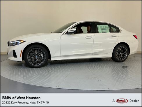 Used 2025 BMW 330i xDrive Sedan w/ Premium Package AWD/4WD image 1