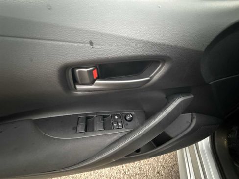 Used 2024 Toyota Corolla LE FWD image 21