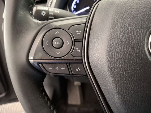 Certified 2023 Toyota Camry SE FWD image 9