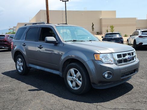 Used 2011 Ford Escape XLT w/ 203A Rapid Spec Order Code AWD/4WD image 3