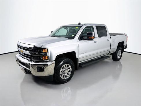Used 2019 Chevrolet Silverado 2500 LTZ w/ LTZ Plus Package image 4
