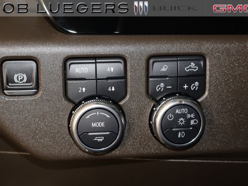 Certified 2025 GMC Sierra 1500 SLT w/ SLT Premium Plus Package AWD/4WD image 29