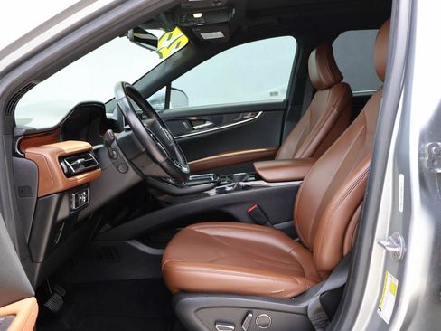 Used 2022 Lincoln Nautilus Reserve w/ Cargo Utility Package FWD image 8