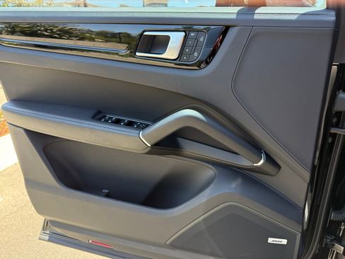 Certified 2023 Porsche Cayenne S AWD/4WD image 26