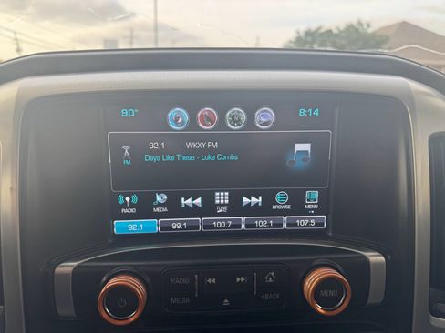 Used 2018 GMC Sierra 1500 SLT w/ SLT Preferred Package image 23