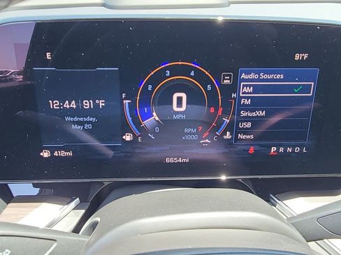 Used 2026 Chevrolet Suburban LS RWD image 12