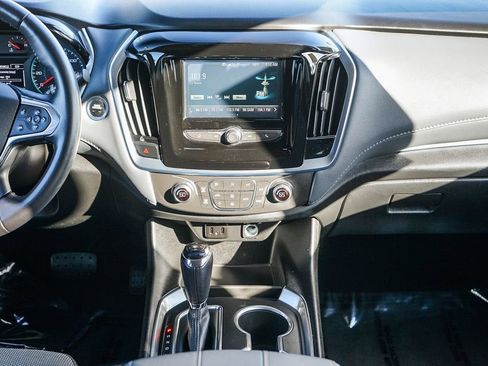 Used 2019 Chevrolet Traverse LT image 14