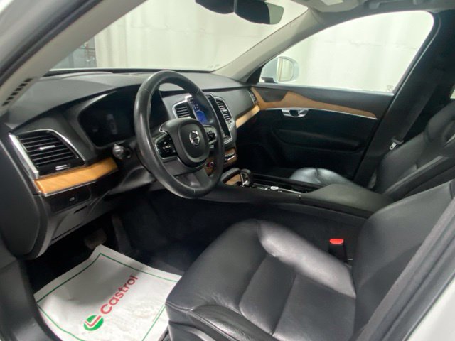 Used 2023 Volvo XC90 B5 Plus w/ Protection Package Premier AWD/4WD image 10