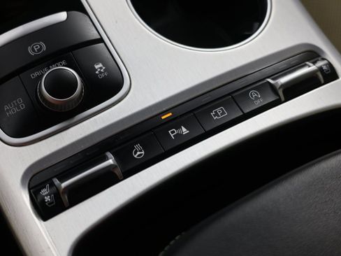 Used 2023 Kia Stinger GT2 image 9