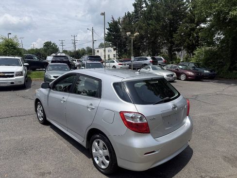 Used 2009 Toyota Matrix FWD image 5
