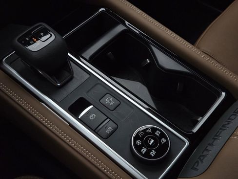 New 2026 Nissan Pathfinder Platinum AWD/4WD image 24