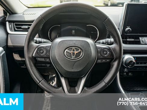 Used 2023 Toyota RAV4 XLE Premium image 32