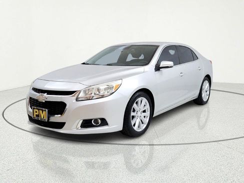 Used 2015 Chevrolet Malibu LT FWD image 3