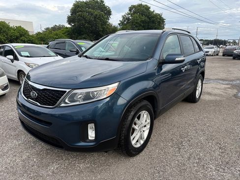 Used 2015 Kia Sorento LX FWD image 3