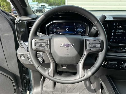 Certified 2025 Chevrolet Silverado 2500 ZR2 w/ Technology Package AWD/4WD image 20