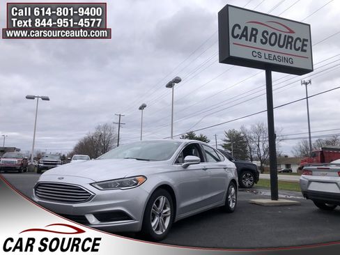 Used 2018 Ford Fusion SE w/ Fusion SE Technology Package image 1