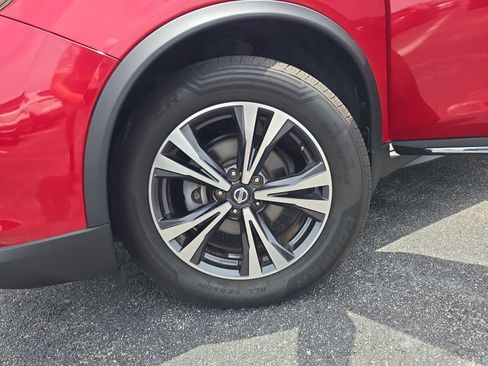 Used 2017 Nissan Rogue SL FWD image 28