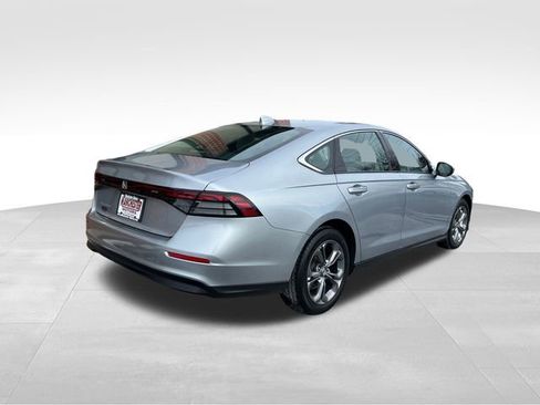 Used 2023 Honda Accord EX image 5