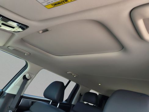 Certified 2025 Hyundai Santa Fe XRT AWD/4WD image 24
