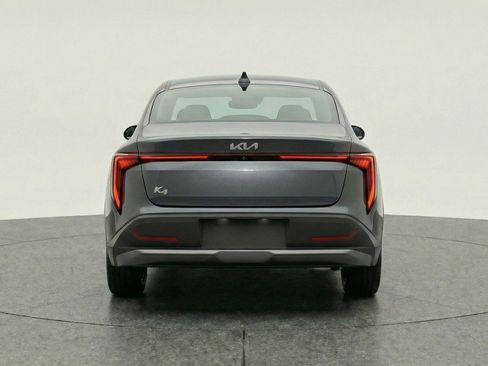 Used 2025 Kia K4 LXS image 7
