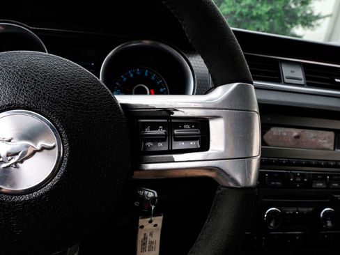 Used 2013 Ford Mustang Boss 302 w/ Boss 302 Accessory Pkg image 22