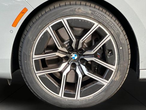 Used 2023 BMW 740i w/ Parking Assistance Package RWD image 25