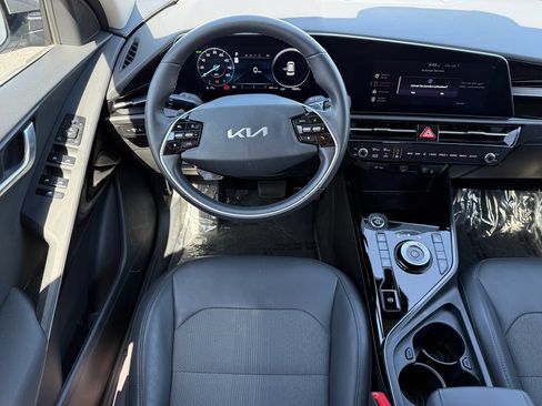 Used 2023 Kia Niro Wind FWD image 20