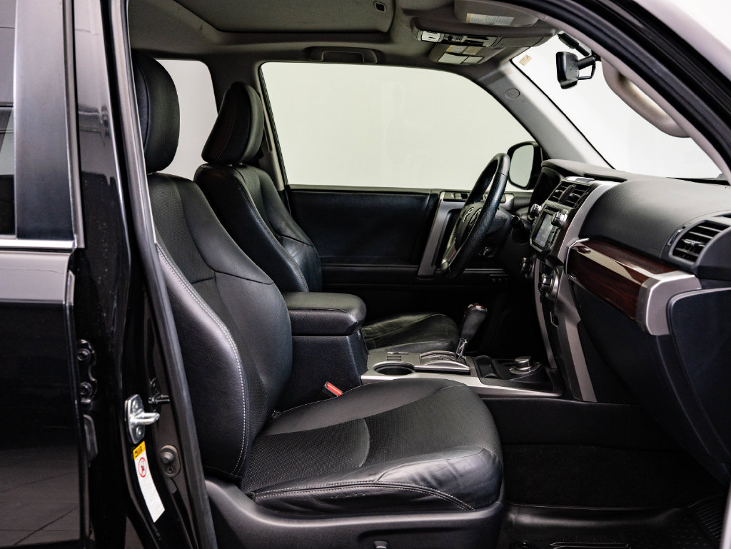 Used 2019 Toyota 4Runner Limited AWD/4WD image 24