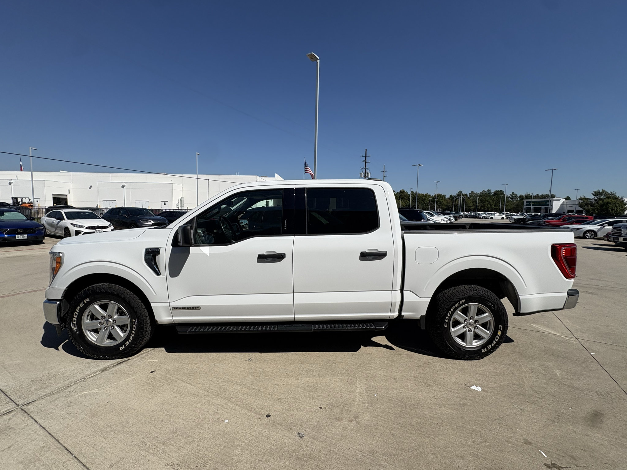 Used 2022 Ford F150 XLT w/ Equipment Group 301A Mid RWD image 5