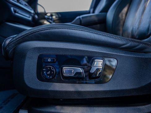 Used 2023 BMW X5 M50i w/ Executive Package image 18