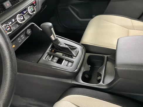 Used 2025 Honda CR-V EX image 18