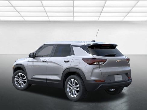New 2026 Chevrolet TrailBlazer LS w/ LS Convenience Package FWD image 4