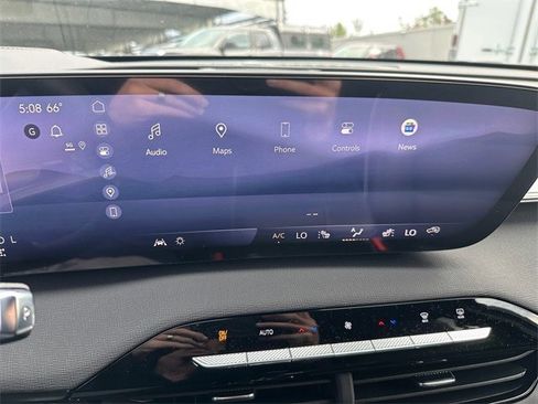 New 2026 Buick Enclave Preferred w/ Power Package image 18