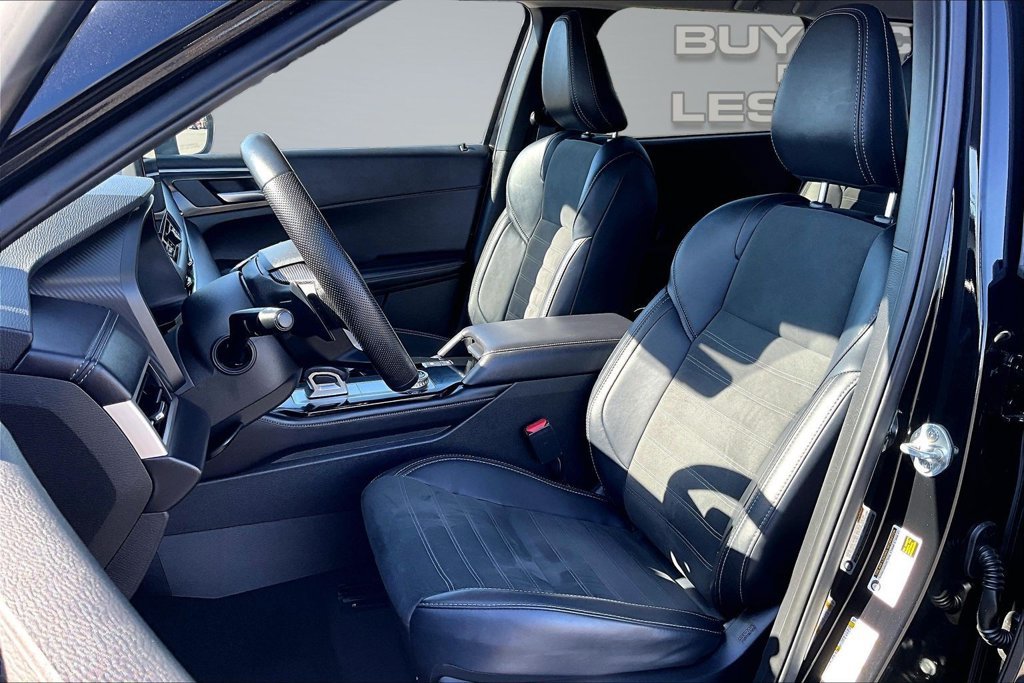 Used 2025 Mitsubishi Outlander SE AWD/4WD image 24