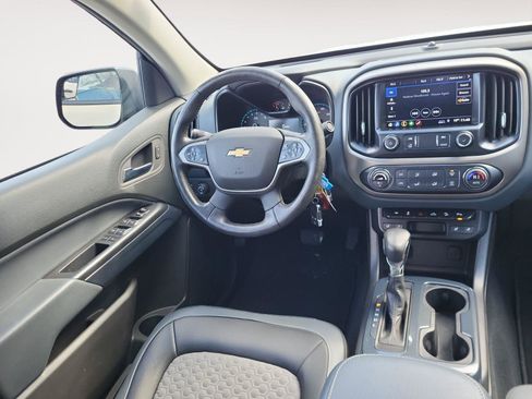 Used 2022 Chevrolet Colorado Z71 image 11