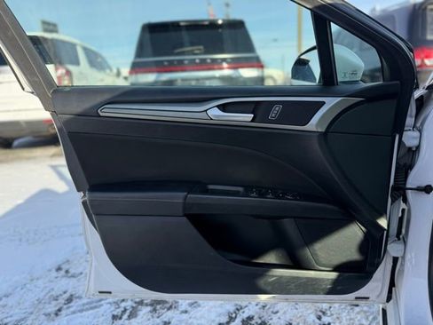 Certified 2020 Ford Fusion SE image 14