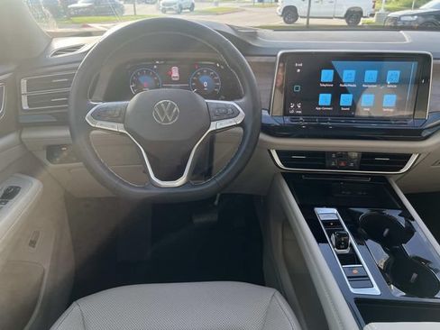 New 2026 Volkswagen Atlas SE FWD image 27