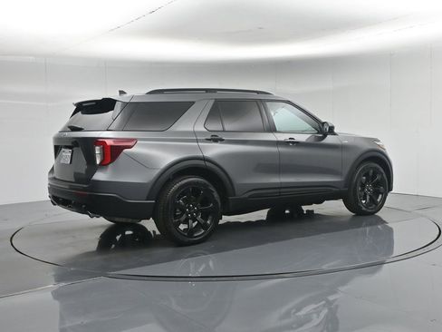 Certified 2023 Ford Explorer ST-Line w/ Class IV Trailer Tow Package RWD image 33