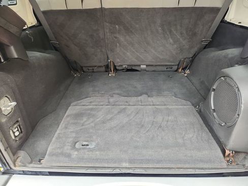 Used 2009 Jeep Wrangler Unlimited Sahara w/ Dual Top Group AWD/4WD image 21