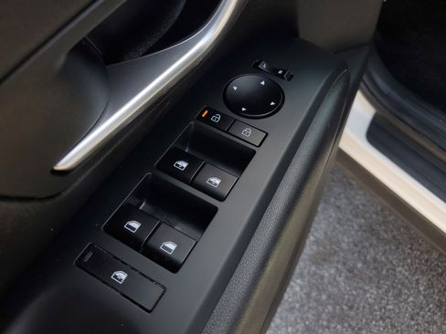 Used 2025 Hyundai Tucson SEL FWD image 18