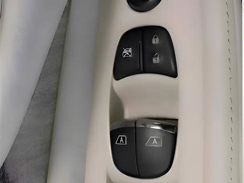 Used 2024 Nissan Murano SL FWD image 23