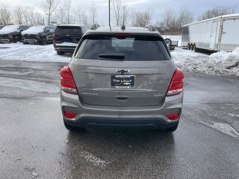 Used 2022 Chevrolet Trax LT w/ Sport Edition image 6