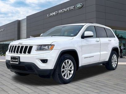 Used 2014 Jeep Grand Cherokee Laredo w/ 18" Wheel & 8.4" Radio Group