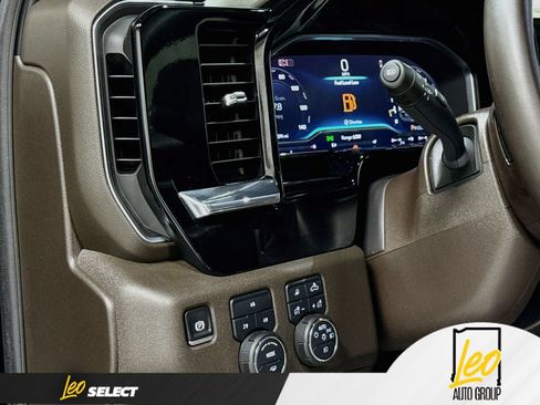 Used 2025 Chevrolet Silverado 3500 LT w/ Z71 Chrome Sport Edition AWD/4WD image 14
